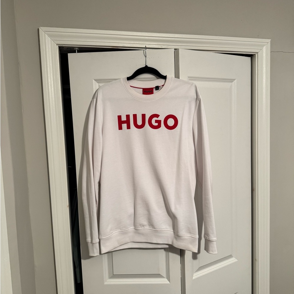 HUGO Men's Sweater in White with Red Logo